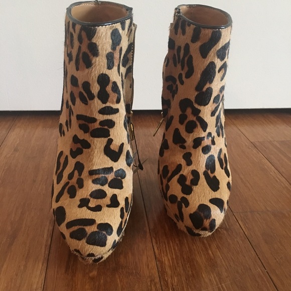 Size 6 Zara leopard booties - Picture 2 of 4